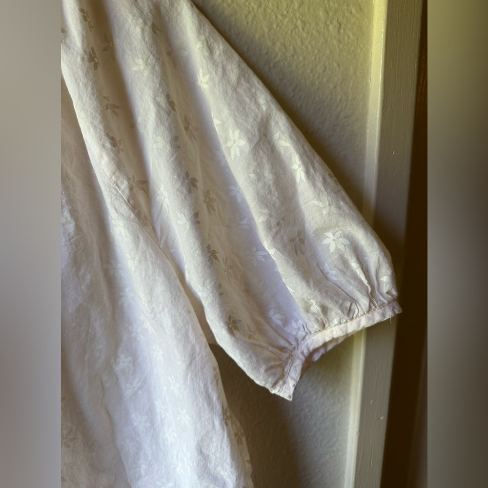 Universal Thread blouse size Large - Picture 4 of 4